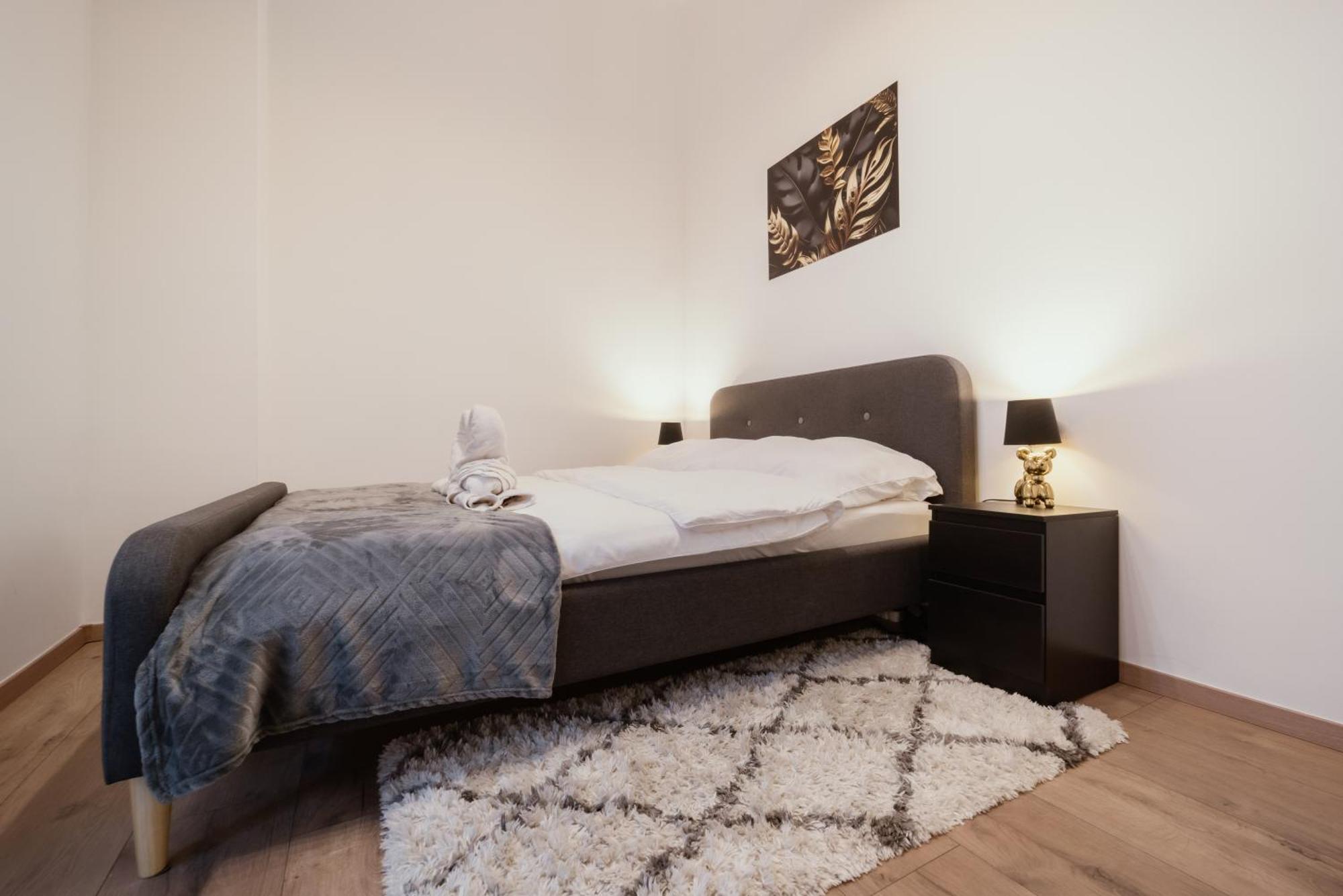 Modelia Apartment At Gellert Square 布达佩斯 外观 照片